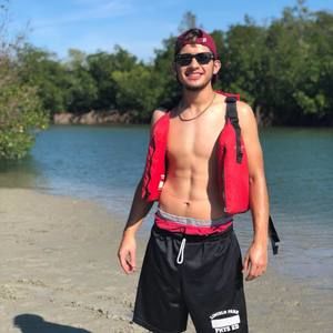 Meet your Posher, Omar